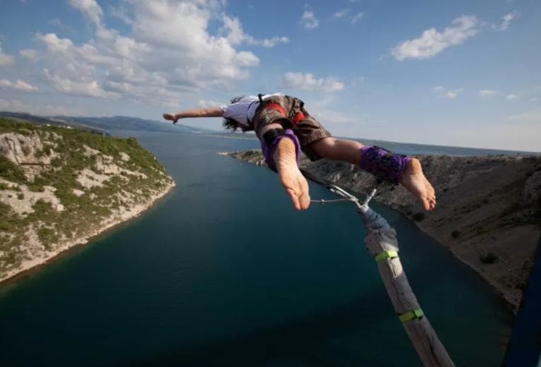 Bungee jumping