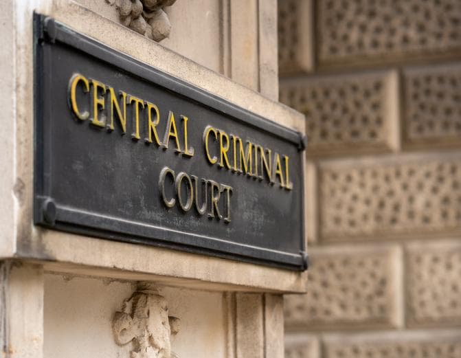 central criminal court sign 